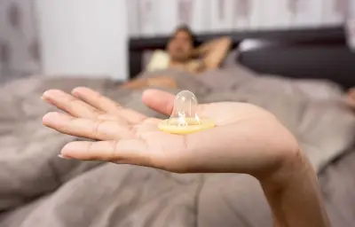 Rappel de préservatifs OKAMOTO vendus sur Amazon : un risque microbiologique signalé