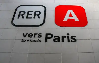 Rupture de caténaire sur le RER A : trafic interrompu, des milliers de voyageurs impactés