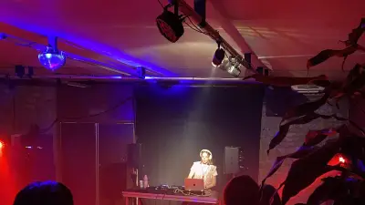 Sessions DJ au théâtre de Mende avec SK.Fit : une soirée musicale éclectique et gratuite