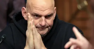 Sénat américain : John Fetterman, le démocrate qui bloque les résolutions contre la guerre en Iran