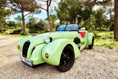 Test du roadster 2CV Burton : une expérience de conduite pure et sans assistances
