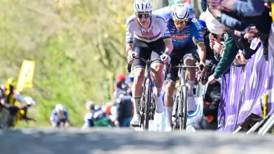 Tour des Flandres : Tadej Pogacar domine et remporte son troisième titre