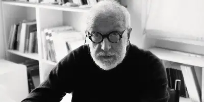 Triennale de Milan : hommage à Andrea Branzi, designer philosophe