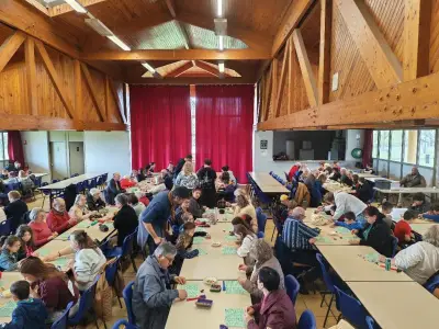 Un loto intergénérationnel réunit 90 enfants et seniors à Noaillan contre l'isolement