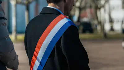 Un maire de 27 ans soupçonné de viols sur mineurs et personnes vulnérables