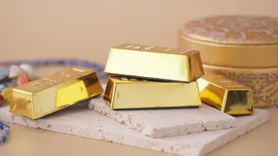 Un retraité dérobé de 635 000 euros en lingots d'or par des ouvriers dans la Drôme