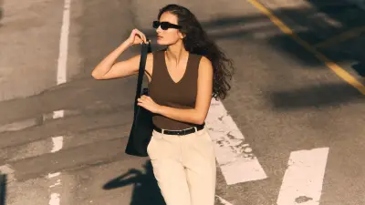 UNIQLO révolutionne le confort féminin avec ses tops à brassière intégrée