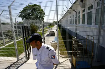 Évasion de dix personnes au centre de rétention de Paris-Vincennes