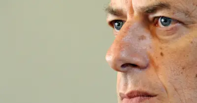 Vincent Bolloré évince Olivier Nora, PDG historique des éditions Grasset