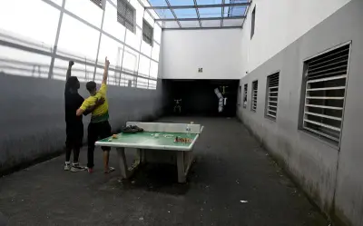 Visioconférence au CRA d'Hendaye : les avocats dénoncent un recul des droits