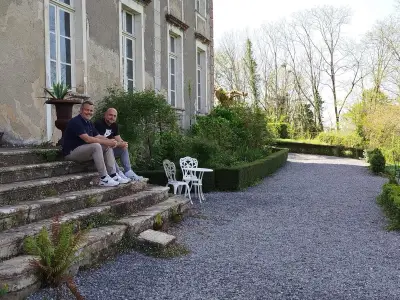 Visites du site d'Estrac : un château restauré et un parc diversifié