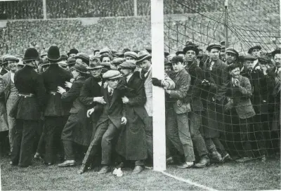 Wembley 1923 : l'inauguration chaotique du temple du football