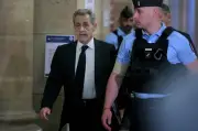 Affaire libyenne : Guéant contredit Sarkozy et fissure leur défense