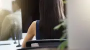 Arriver en avance au travail : une faute grave confirmée par la justice