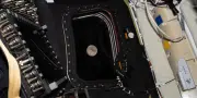 Artemis 2 : les astronautes battent le record de distance de la Terre et se préparent à survoler la Lune