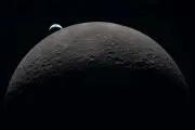 Artemis 2 : l'équipage observe des impacts de météorites lunaires inquiétants pour la NASA