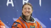 Artémis 2 : Christina Koch, première femme vers la Lune, sauve les toilettes du vaisseau
