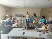 Atelier esthétique pour seniors à Tonneins : mieux-être et lien social