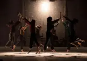 Bezperan : un rituel funéraire basque réinventé en spectacle collectif