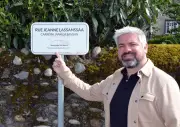 Billère inaugure 447 plaques de rue bilingues français-occitan avec explications historiques