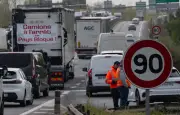 Blocages sur le périphérique nantais contre la hausse des carburants