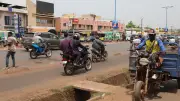 Blocus jihadiste sur Bamako: des centaines de camions immobilisés