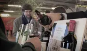 Bordeaux Primeurs 2025 : petits producteurs en marge d'un événement mondial
