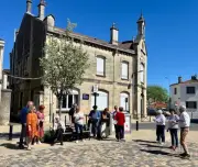 Bordeaux : Un atelier d'écriture en plein air pour seniors explore la poésie du détail