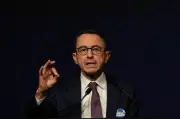 Bruno Retailleau dévoile sa politique nataliste pour enrayer le déclin démographique