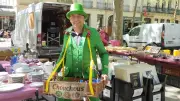 Béziers : Pascal Personne, l'homme en vert, relance la vente de chouchous ambulants