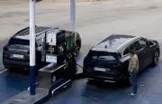 Carburants : la hausse des prix relance le débat sur l'encadrement des marges