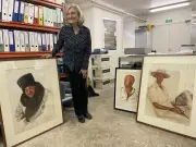 Carole Haardt de la Baume, experte d'Iacovleff, visite l'exposition à Saint-Jean-d'Angély