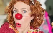 Cécile Vancayzeele présente son solo clownesque « Angie et le Grand Tout » à Bidache