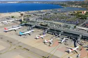 Chaos à l'aéroport de Marseille : un passager ivre ouvre une porte vitrée et bloque des milliers de voyageurs