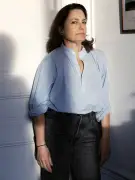 Colombe Schneck défend la diversité sociale des auteurs face aux critiques de Bolloré