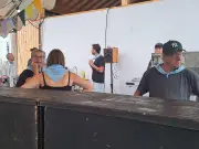 Com à la Maysou rouvre son café associatif avec spectacle et karaoké