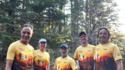 Courir au Vigan : une équipe soudée dans sa nouvelle tenue pour le trail