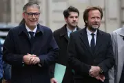 Crise au PS : Boris Vallaud impose un calendrier pour 2027 face à Olivier Faure
