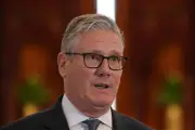 Crise politique au Royaume-Uni : Starmer sous pression après la nomination controversée de Mandelson