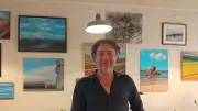 David Klo, l'artiste qui sublime l'instabilité du quotidien à travers ses œuvres poétiques