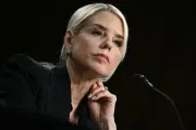 Donald Trump limoge sa ministre de la Justice Pam Bondi et nomme son ancien avocat
