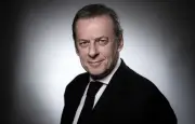 Départ d'Olivier Nora de Grasset : un changement à la tête de la maison d'édition