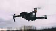 Drones IA anti-Shahed : le bouclier Schmidt qui inquiète Moscou