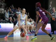 Emma Dechanoz, la jeune meneuse de Basket Landes, vit un rêve unique à Saragosse