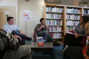Félix Moati présente son premier roman « Voir clair » à la médiathèque de Brignoles