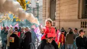 Forte mobilisation devant la préfecture du Gard pour la Verrerie du Languedoc