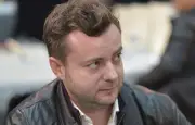 Frédéric Pommier révèle les viols subis enfant dans un livre poignant