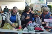 Friperie solidaire à Saintonge : vêtements à 5€ le sac pour les sinistrés