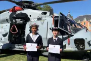 Hyères : l'École du pont d'envol diplôme ses futurs équipiers du Charles de Gaulle