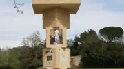 Inauguration d'une colonne cubique à Argilliers, première étape d'un sentier patrimonial